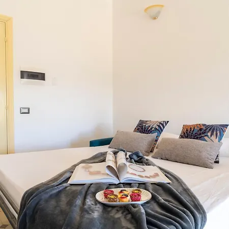 8 - Maura's Holliday - Sardinian Experience Apartment *